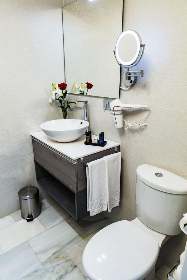 Betis 7 Luxury Boutique Apartments Sevilla Eksteriør billede