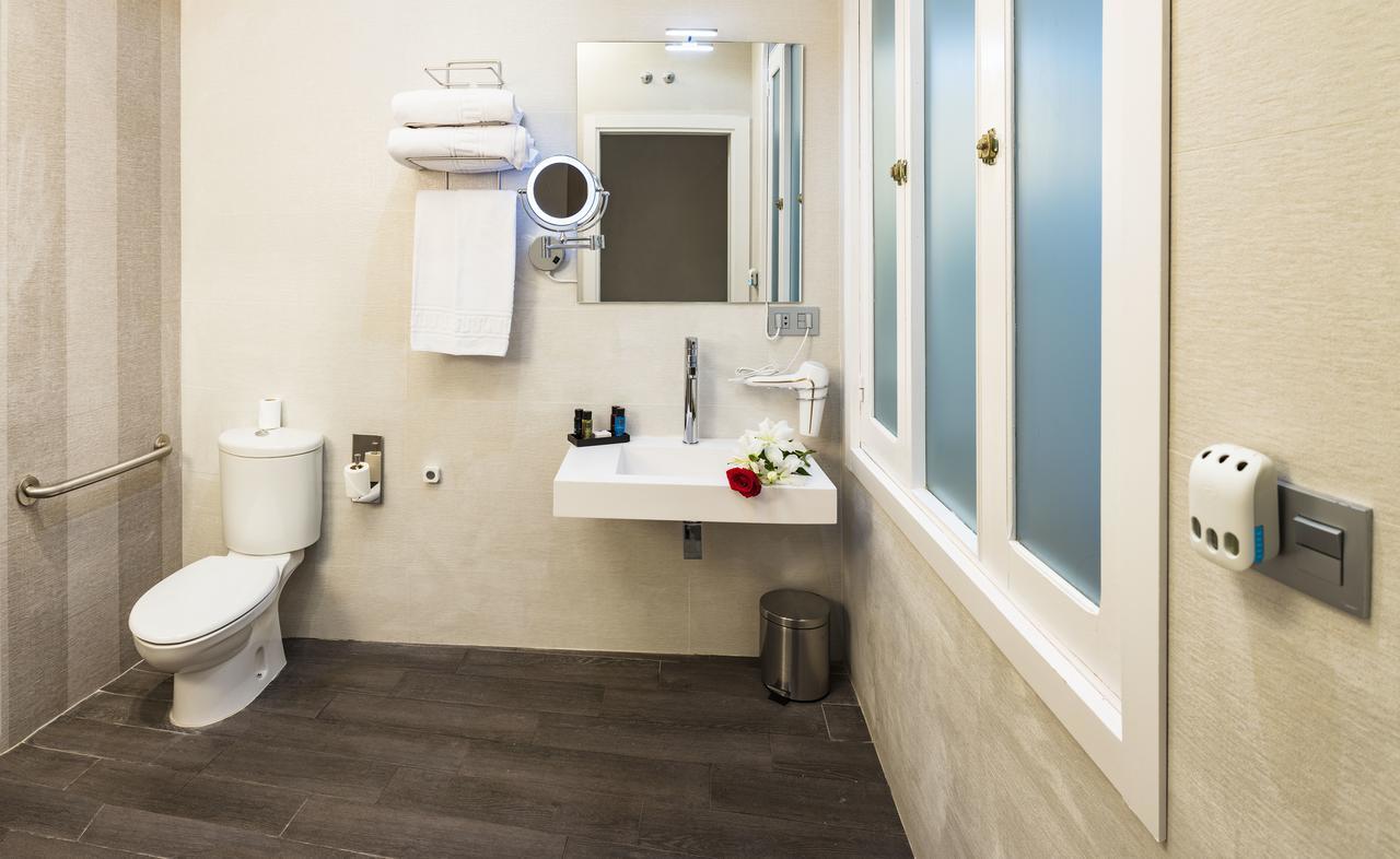 Betis 7 Luxury Boutique Apartments Sevilla Eksteriør billede