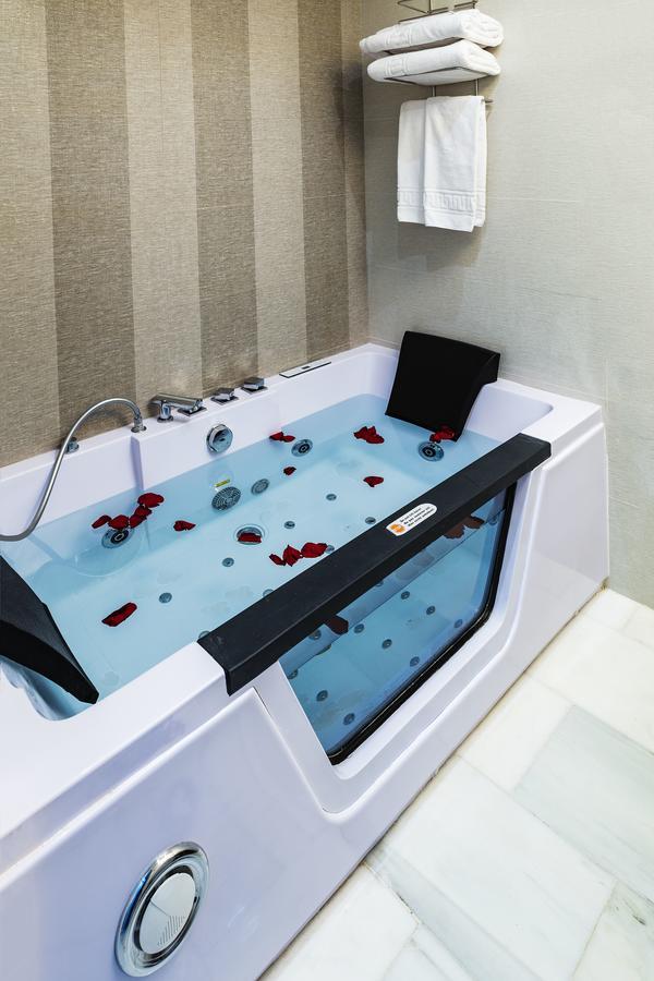Betis 7 Luxury Boutique Apartments Sevilla Eksteriør billede
